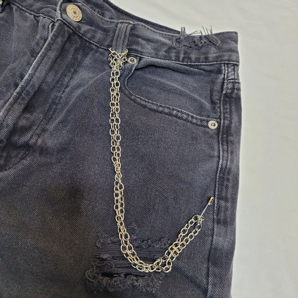 AMERICAN EAGLE black cutoff custom goth‎ chain mom jean shorts 6 - Picture 5 of 11